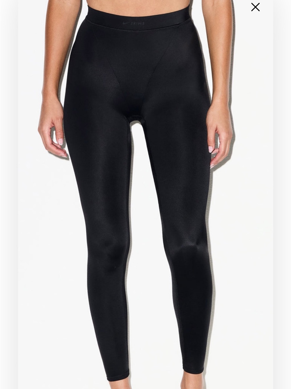 NikeSKIMS Shine Women's High-Waisted V-Panel 26" Black Leggings